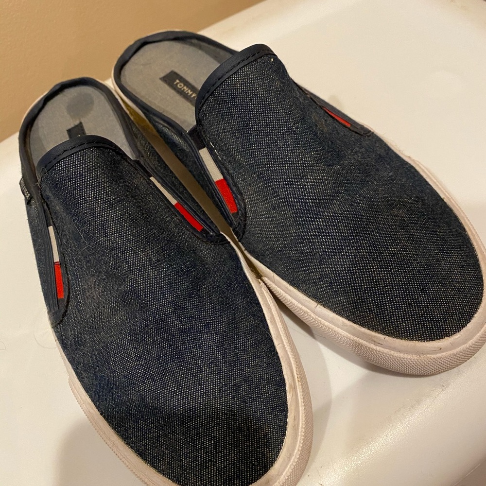 Slip on sneakers size 7